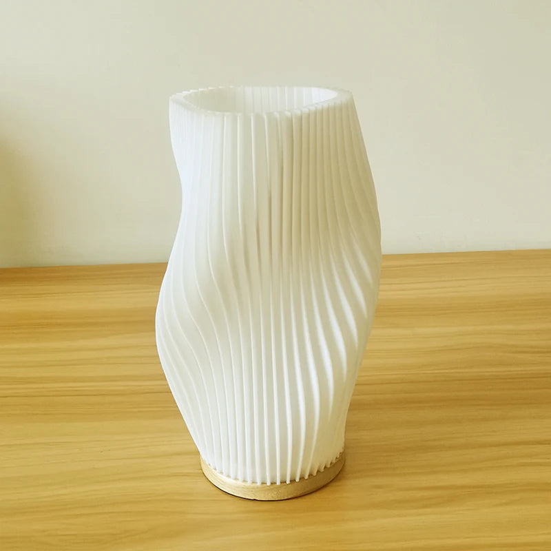 Scandinavian Wavy Lamp