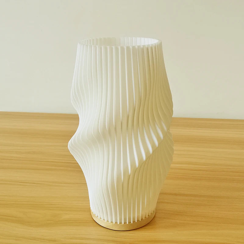 Scandinavian Wavy Lamp